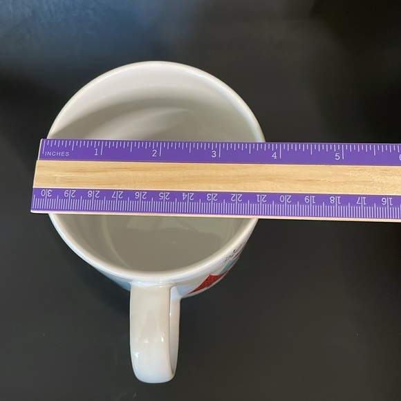 Disney Mickey & Friends Christmas 16oz Large Ceramic Coffee Mug Zrike Brands - Picture 4 of 6